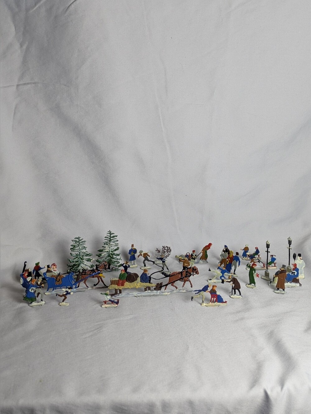 Hans Heinrichsen German Figures Skaters Winter Scene Lead Zinnfiguren Flats